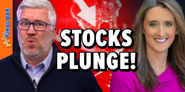 Stocks Plunge with Key Earnings on Tap