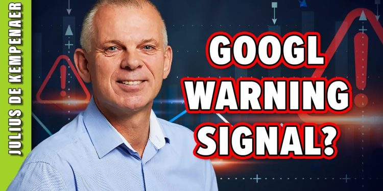 What Happens to GOOGL When This Negative Divergence Executes