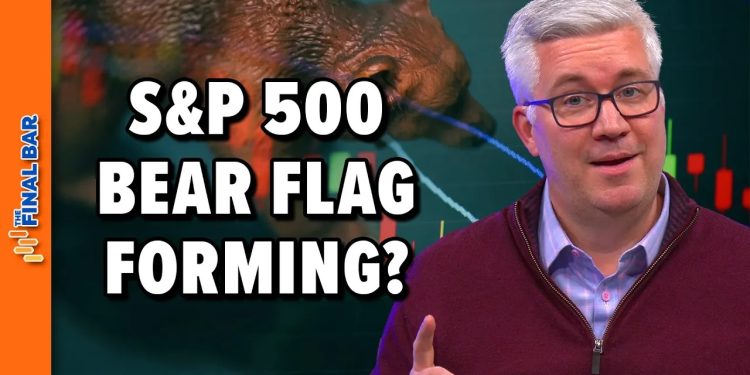 Is the S&P 500 Forming a Bear Flag Pattern?