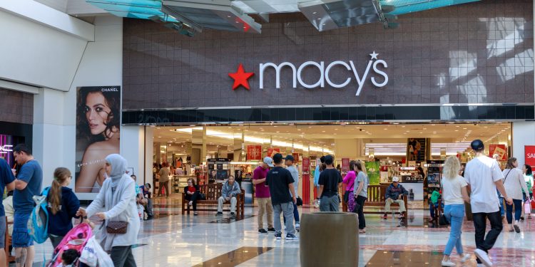 CB Consumer Index shows US confidence is waning, signals a US recession again