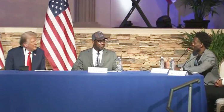 Detroit pastor thanks Trump for visiting the ‘hood’ as Biden, Obama who ‘never came’ attend LA fundraiser