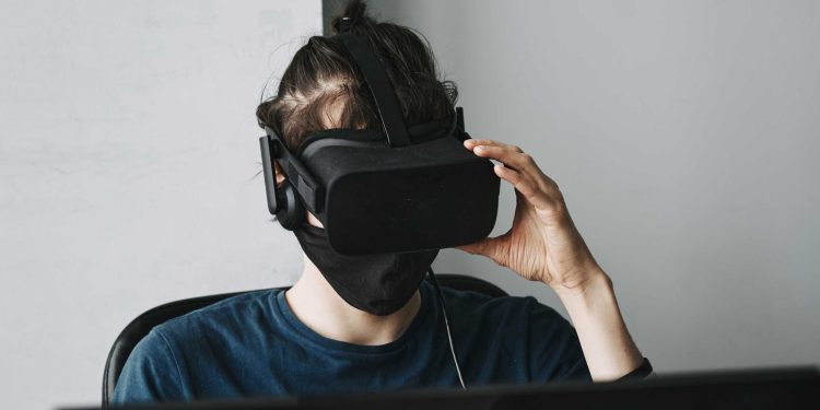 Enovix batteries to power mixed-reality headsets