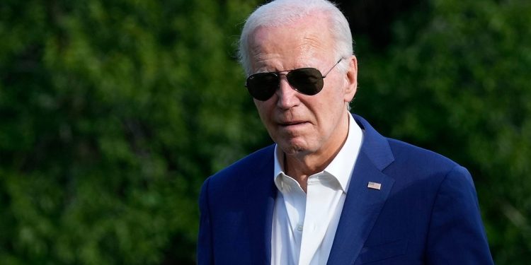 Biden ‘working the phones’ in battle to save re-election bid, with Democrats starting to return to his camp