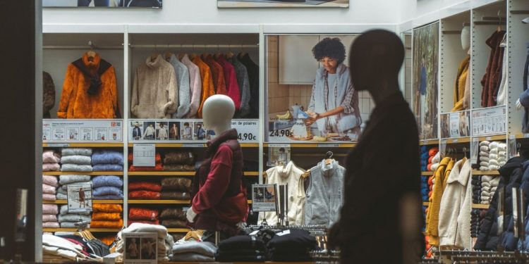 Uniqlo operator sees Q1 profit rise amid sluggish China performance