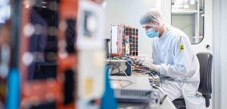 Sateliot advances its constellation with 5 new satellites manufactured by Alén Space